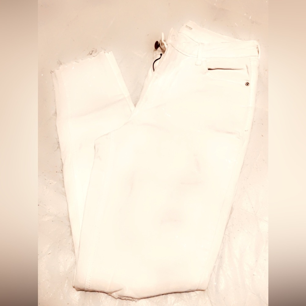 Women White CutUp Skinny Jeans